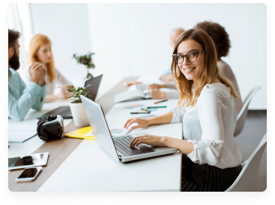 woman working on customer data analytics